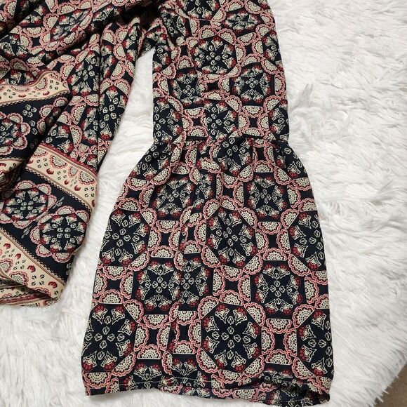 Abercrombie & Fitch V-Neck Bell Sleeve Top - Picture 5 of 11